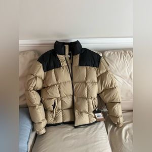 The North Face Lhotse jacket size Men’s Small.